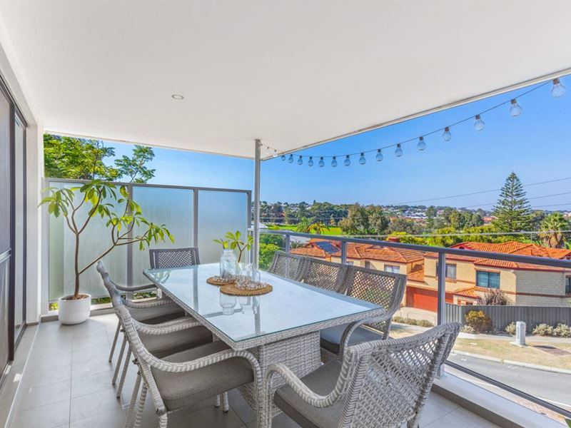 4/16 Sackville Terrace, Scarborough