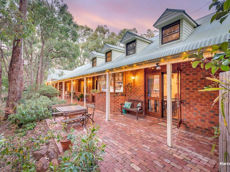 16 Robin Road, Roleystone