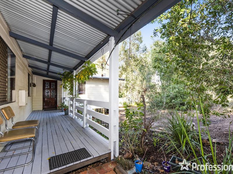 260 Sexton Street, Sawyers Valley WA 6074