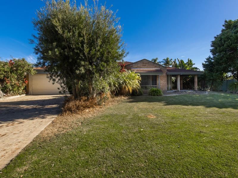 3 Summerlea Avenue, Meadow Springs