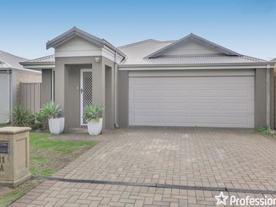 11A Baystone Parade, Harrisdale WA 6112