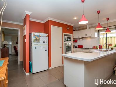33 Casablanca Avenue, Southern River WA 6110