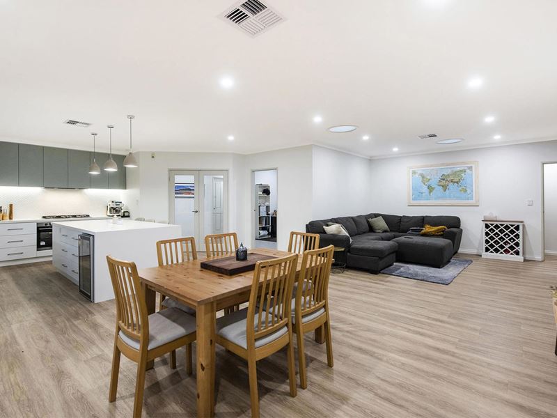 7 Woodmar Mews, Dianella WA 6059