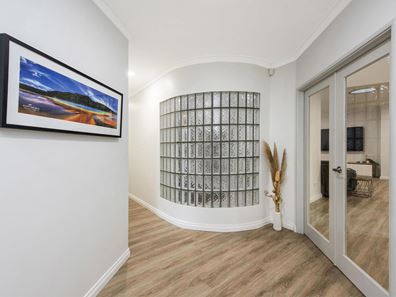 7 Woodmar Mews, Dianella WA 6059