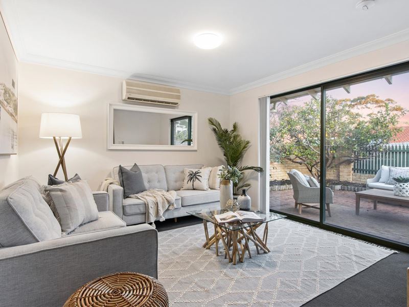 2/118 Deanmore Road, Scarborough