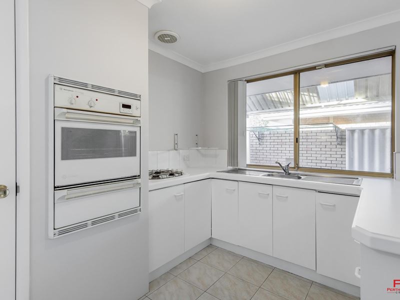 1/13 Kimberley Street, Belmont