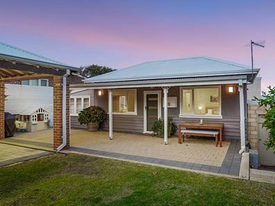 128 Grand Promenade, Doubleview WA 6018