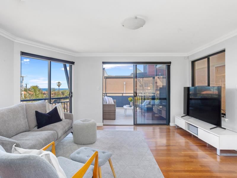 268D West Coast Highway, Scarborough