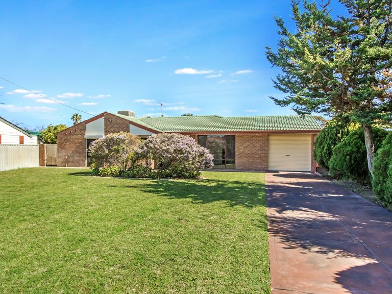 83 Haselmere Circus, Rockingham