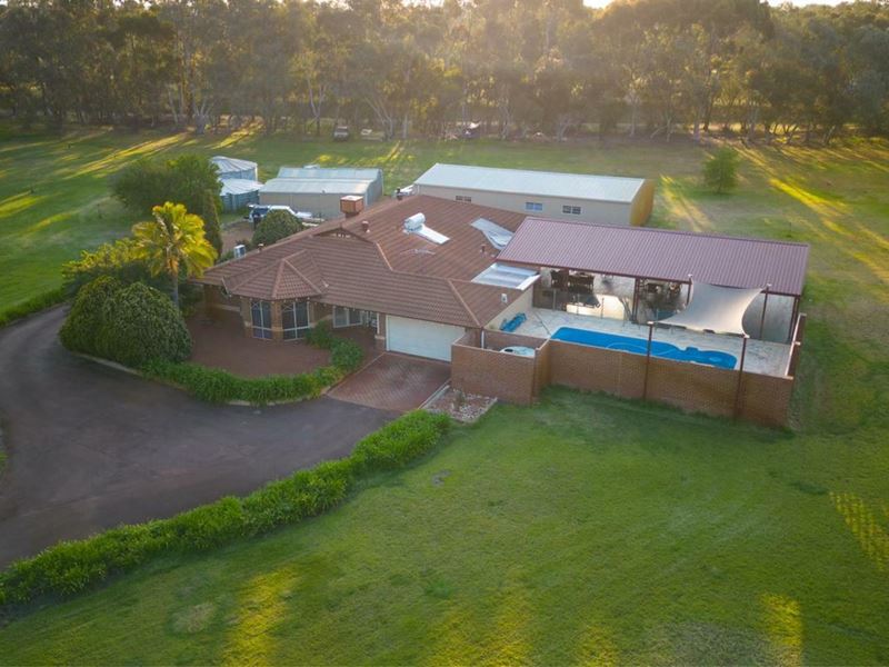 86 Stockmans Cl, Oakford