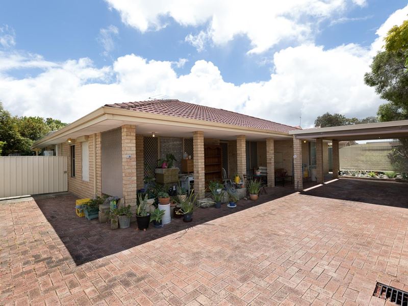 4B Brooksby Street, Melville WA 6156