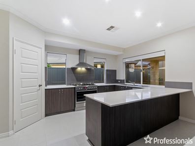 4 Venetian Way, Baldivis WA 6171