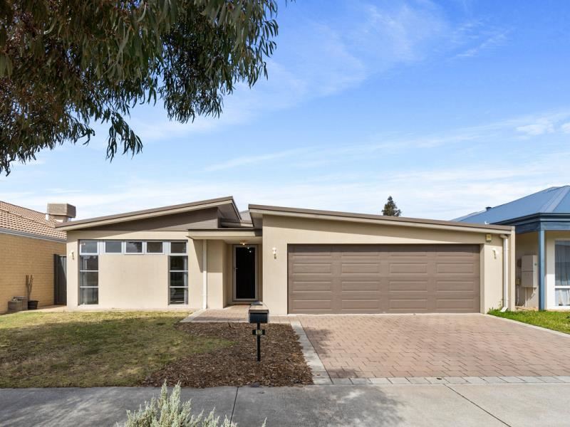13 Bellas Circuit, Piara Waters