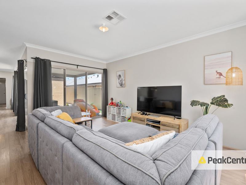 12 Grasstree Lane, Success