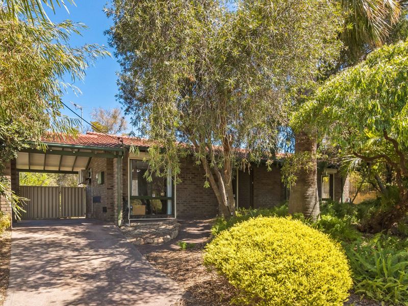 212 Dampier Avenue, Kallaroo WA 6025