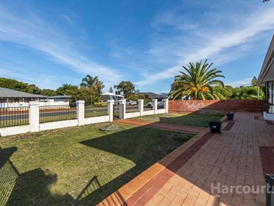 19 Yaringa Street, Golden Bay WA 6174