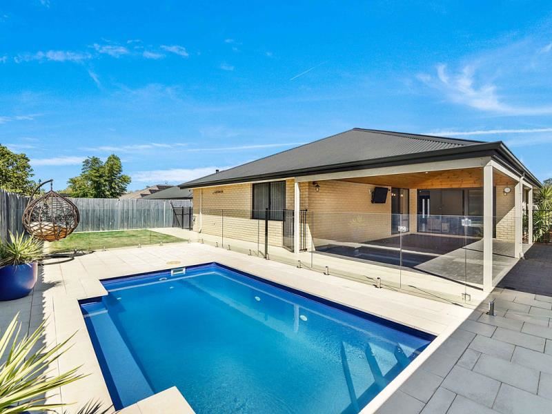 20 Mitre Bend, Ellenbrook