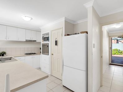 9/24 Aragon Court, Armadale WA 6112