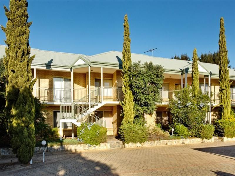 17/92 Gilbertson Road, Kardinya