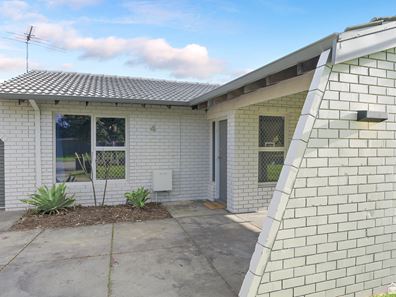 4 Cherry Way, Camillo WA 6111