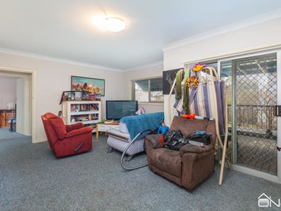 17/14 Coralie Court, Armadale WA 6112