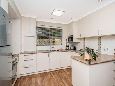 1B Twyford Place, Innaloo WA 6018