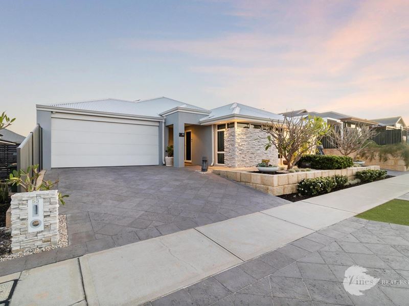 53 Duvall Parkway, Aveley