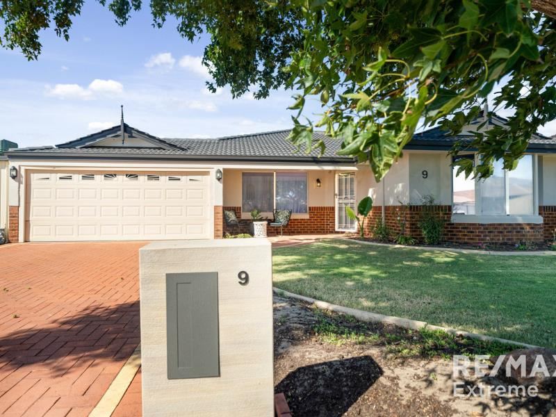 9 Dunrobin Lane, Carramar
