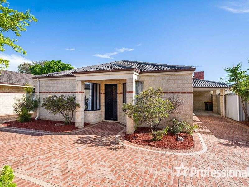 2/16 Maroog Way, Nollamara