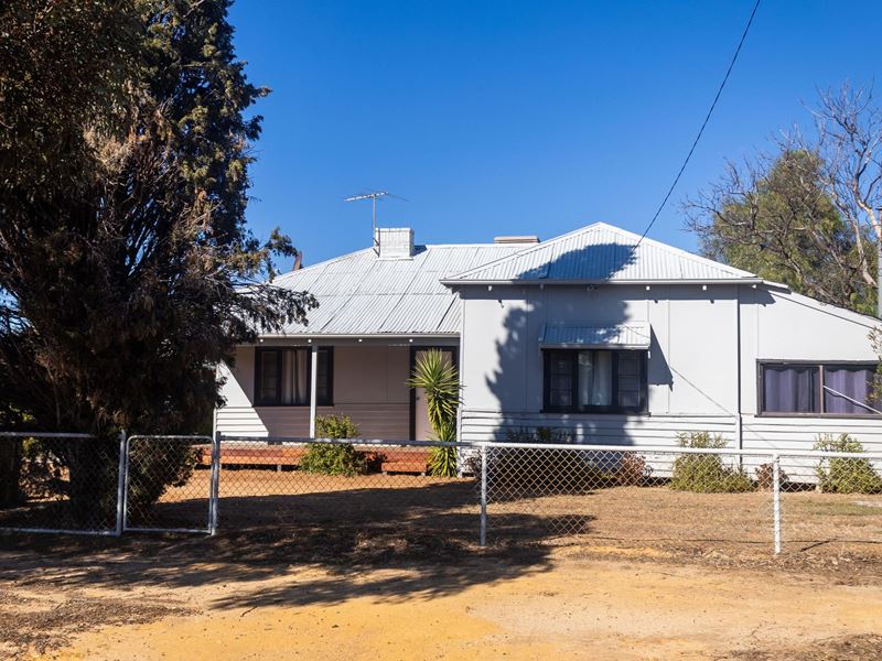 5 Todd Street, Merredin WA 6415