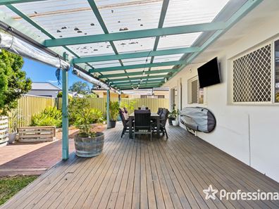 2 Churt Place, Morley WA 6062