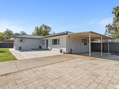 25 Hollybush Way, Kelmscott WA 6111