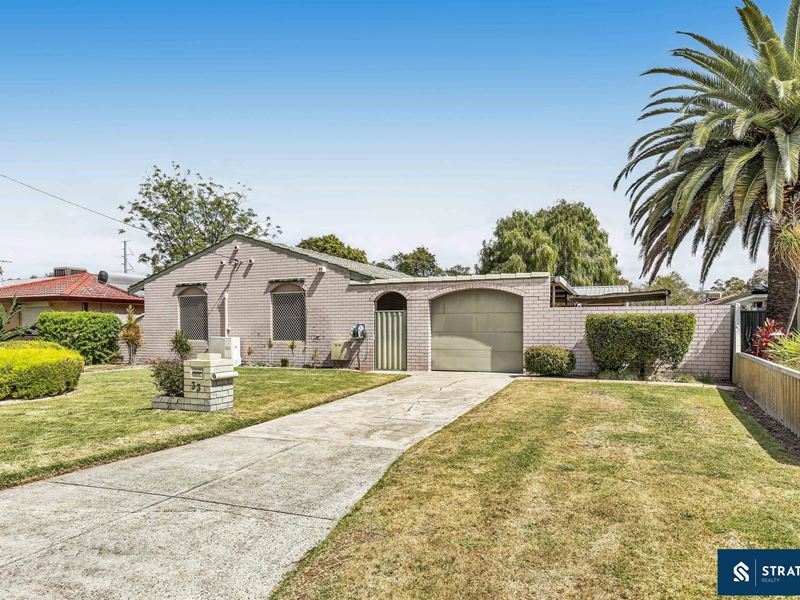 33 Downhill Way, Langford