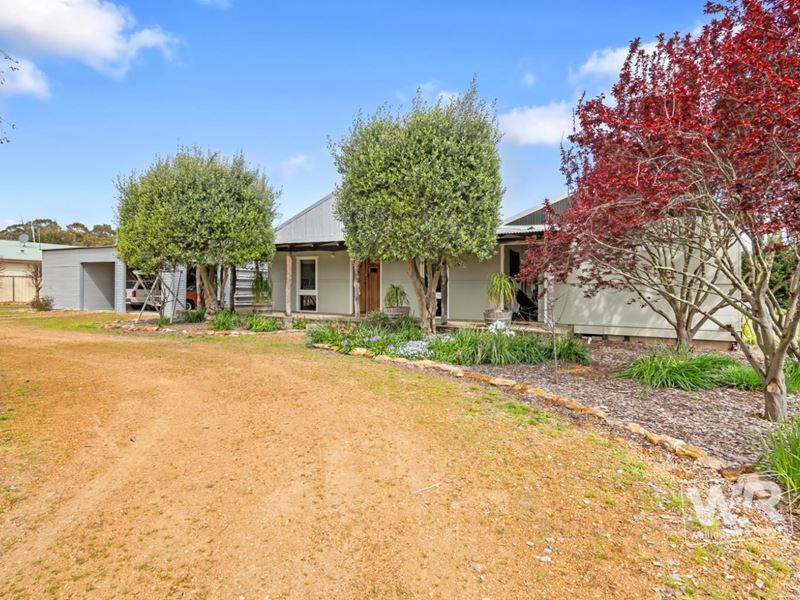 43 Fourth Avenue, Kendenup WA 6323