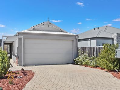 1/2 Woodstock Green, Ellenbrook WA 6069