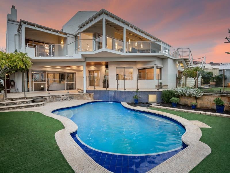 10 Sobotka Place, Winthrop