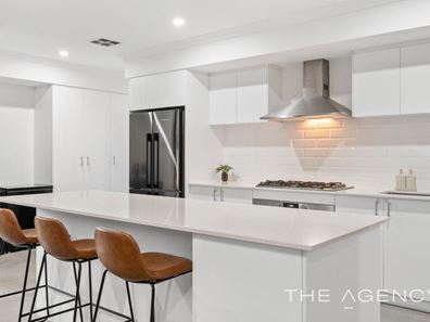 14 Celestine Way, Treeby WA 6164