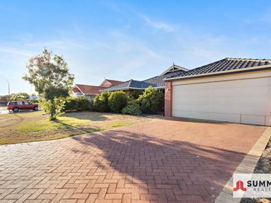24 Ravenglass Crescent, Waikiki WA 6169