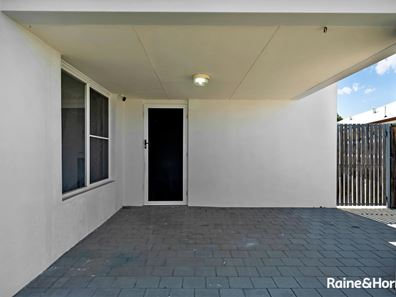 2/11 Castlefern Street, Ellenbrook WA 6069