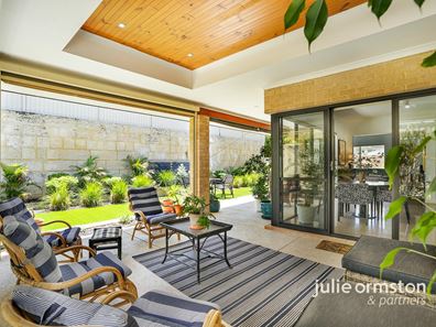 28 Solymar Circle, Burns Beach WA 6028