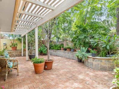 19 Rowlands Street, Maylands WA 6051