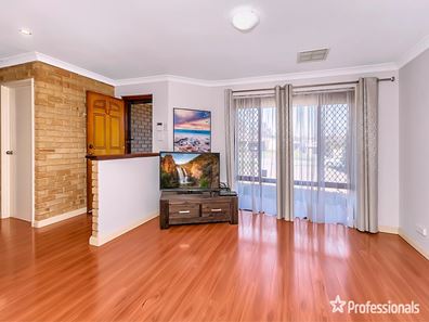 32 Virginia Avenue, Maddington WA 6109