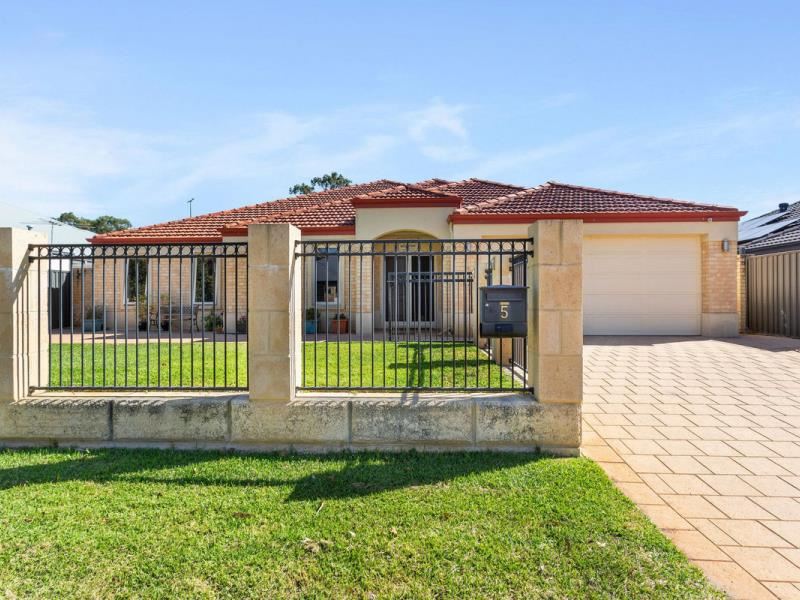 5 Travers Way, Aveley