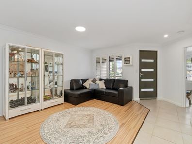 45 Whimbrel Parade, Bennett Springs WA 6063