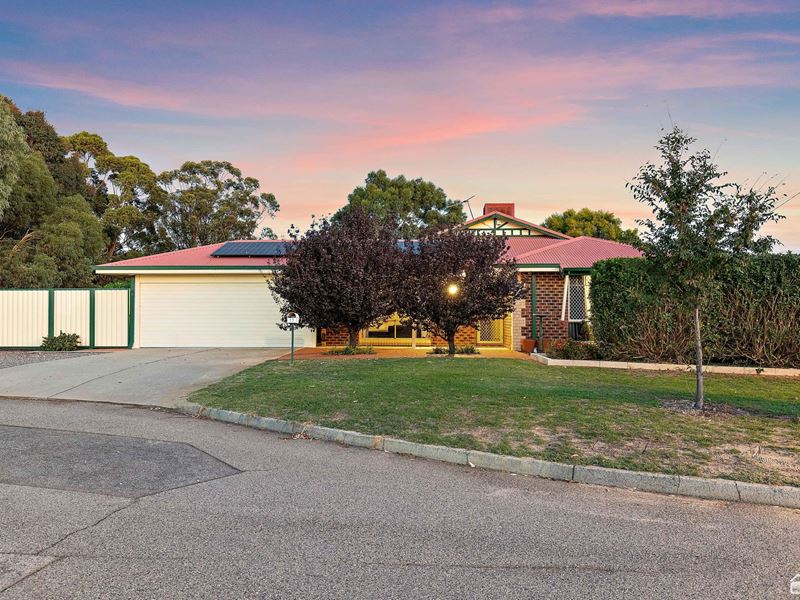 11 Santara Court, Seville Grove WA 6112