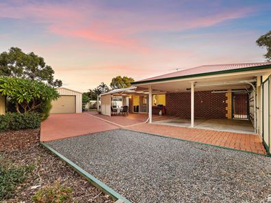 11 Santara Court, Seville Grove WA 6112