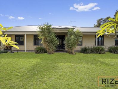 29 Enfield Turn, Carramar WA 6031