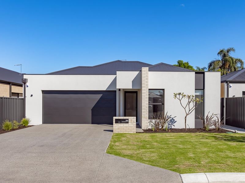 28 Shakespeare Avenue, Yokine