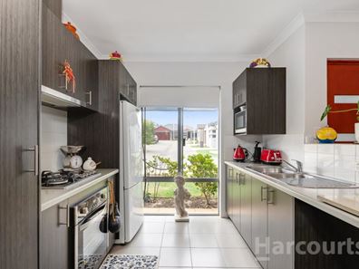 22 Nashville Loop, Currambine WA 6028