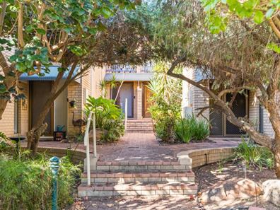 4/8 Wavertree Place, Leederville WA 6007